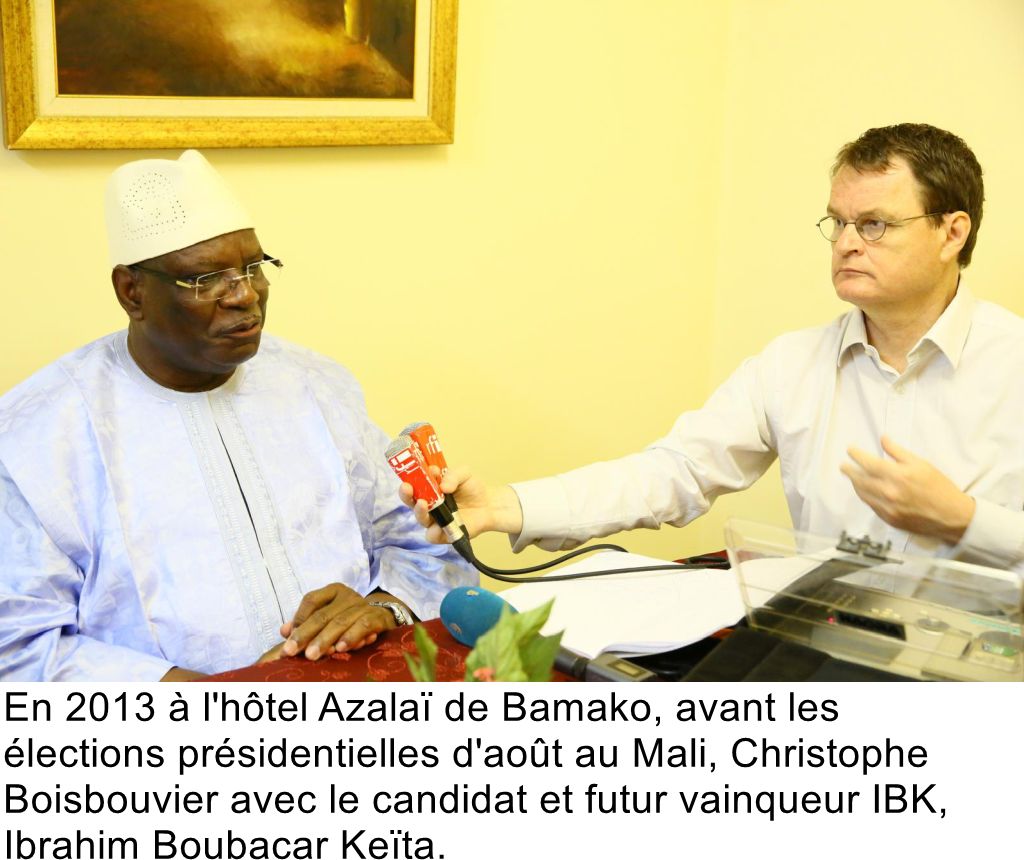 En 2013 à l'hôtel Azalaï de Bamako, avant les élections présidentielles d'août au Mali, Christophe Boisbouvier avec le candidat et futur vainqueur IBK, Ibrahim Boubacar Keïta.