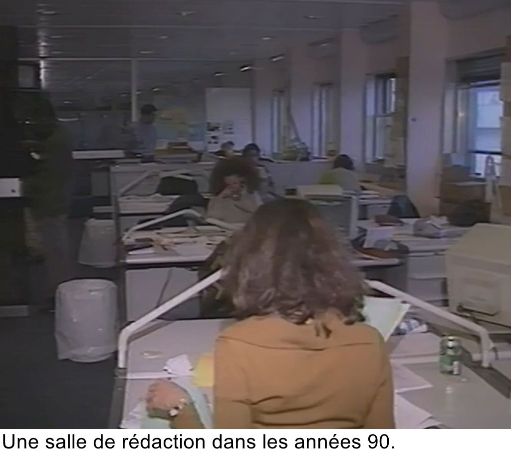 Une salle de rédaction dans les années 90.