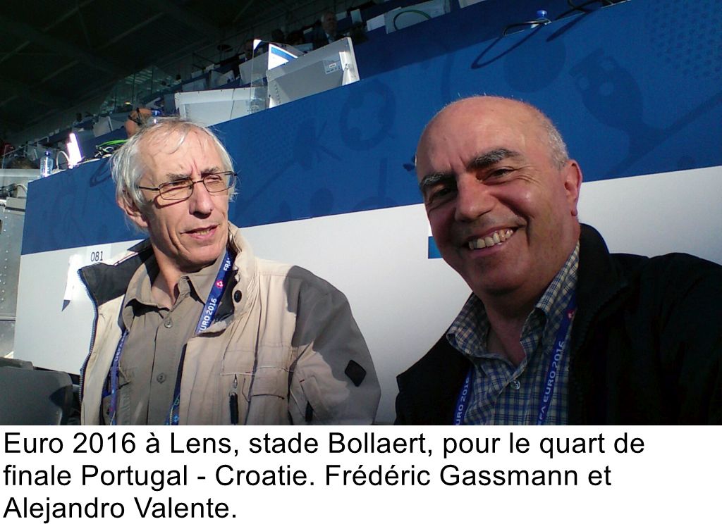 Euro 2016 à Lens, stade Bollaert, pour le quart de finale Portugal - Croatie. Frédéric Gassmann et Alejandro Valente.