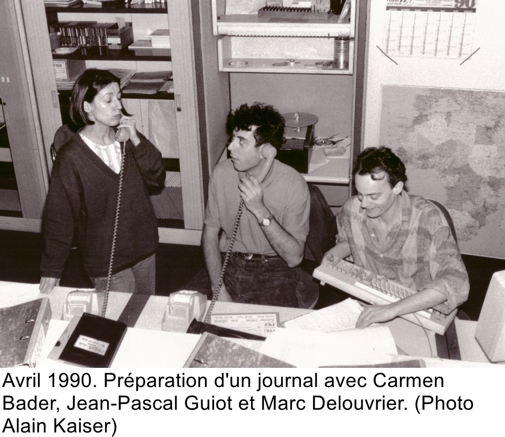 Avril 1990. Préparation d'un journal avec Carmen Bader, Jean-Pascal Guiot et Marc Delouvrier. (Photo Alain Kaiser)