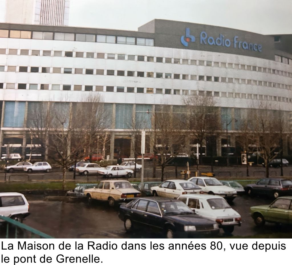 La Maison de la Radio dans les années 80, vue depuis le pont de Grenelle.